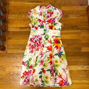 Perfect dress for spring/summer. With crochet detail.